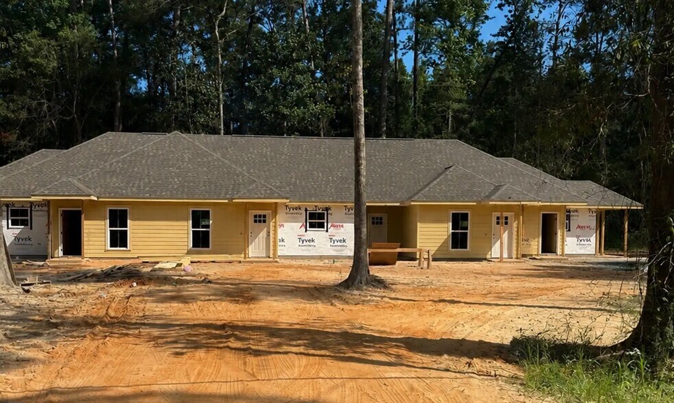 19427 2nd Street, Covington, LA à vendre - Photo de l’immeuble – Image 2 sur 3