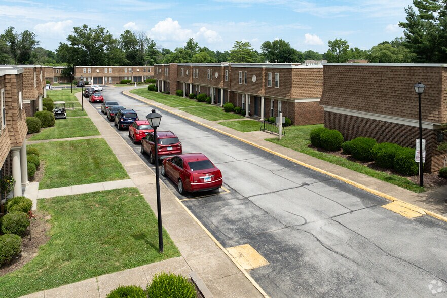 800 E Grand Ave, Carbondale, IL à vendre - Photo de l’immeuble – Image 2 sur 34