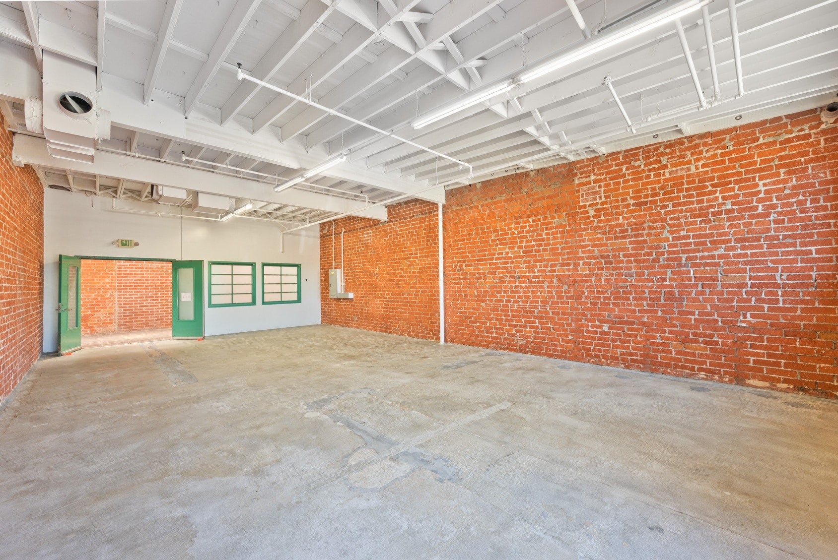 2440 S Sepulveda Blvd, Los Angeles, CA à louer Photo intérieure– Image 1 sur 4