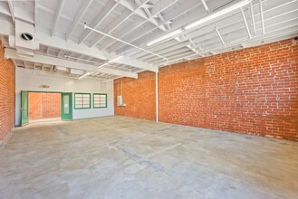 2440 S Sepulveda Blvd, Los Angeles, CA à louer Photo intérieure– Image 1 sur 4