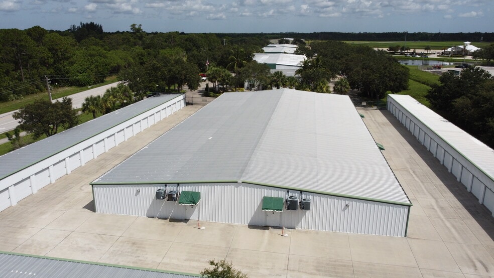 3100 43rd Ave, Vero Beach, FL à louer - Aérien – Image 3 sur 6