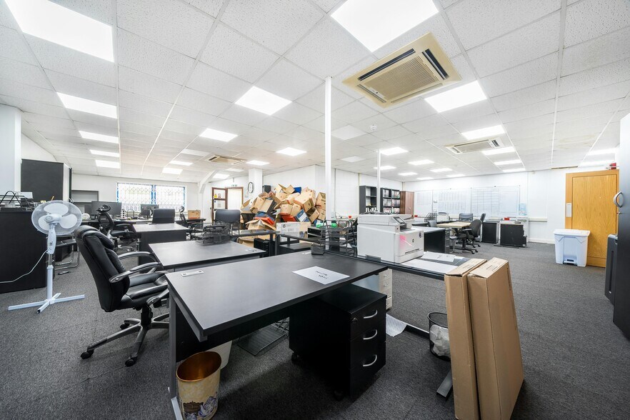 Colne Way, Watford à louer - Photo de l’immeuble – Image 3 sur 25