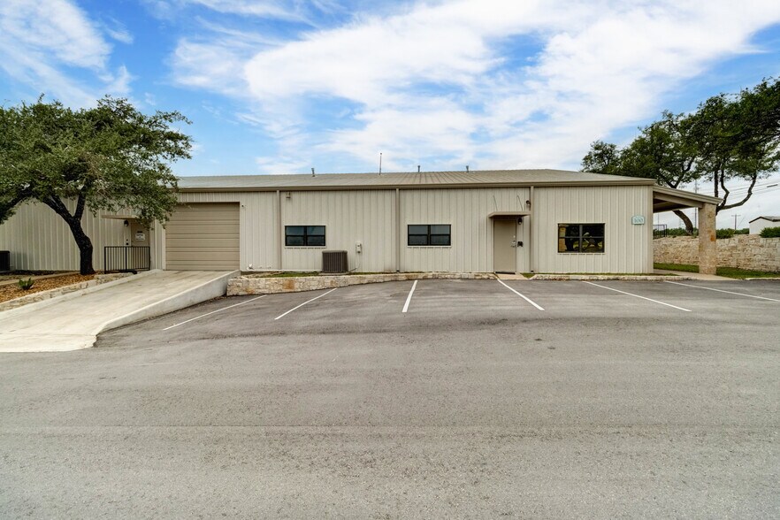 14141 Hwy 290, Austin, TX à louer - Photo de l’immeuble – Image 3 sur 12