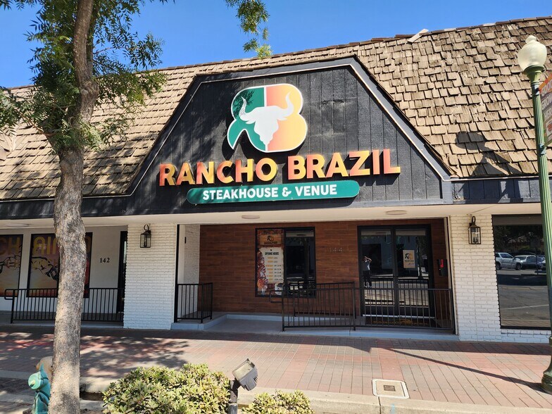 142-144 N K St, Tulare, CA à vendre - Photo de l’immeuble – Image 3 sur 108