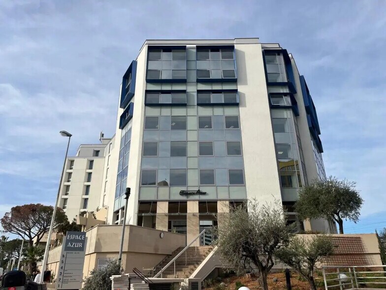 Bureau dans Nice à louer - Photo de l’immeuble – Image 1 sur 6