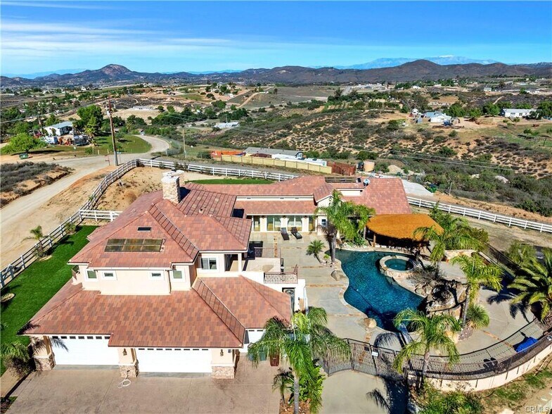 39444 Calle Portillo, Temecula, CA à vendre - Photo de l’immeuble – Image 2 sur 19