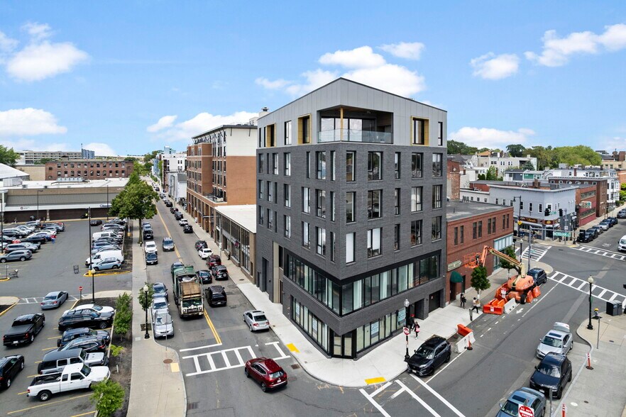 40 William Kelly Sq, Boston, MA à louer - Photo de l’immeuble – Image 2 sur 6