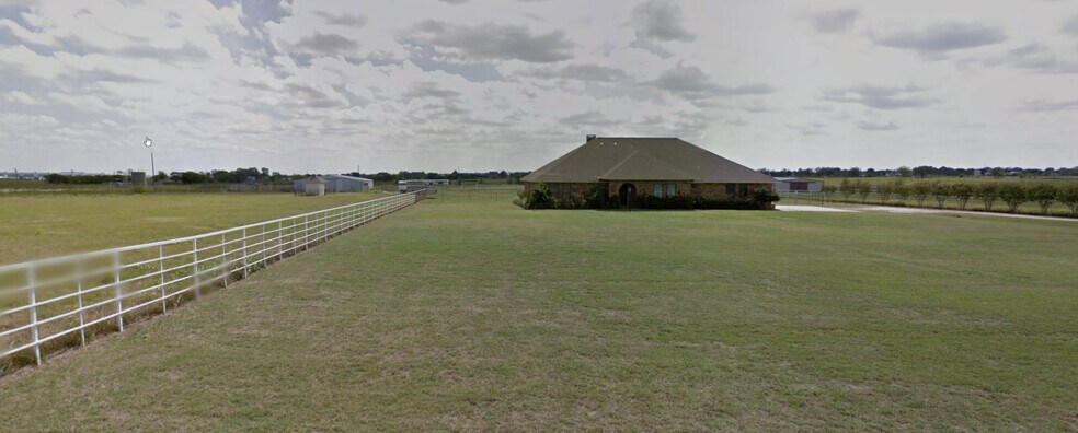 10425 Range Rd, Justin, TX à vendre - Photo de l’immeuble – Image 3 sur 7