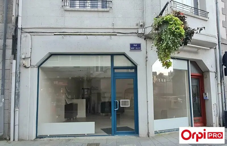Local commercial dans Saint-Brieuc à louer - Photo de l’immeuble – Image 2 sur 7