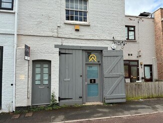 Plus de détails pour 58 Lansdown Crescent, Cheltenham - Bureau à louer
