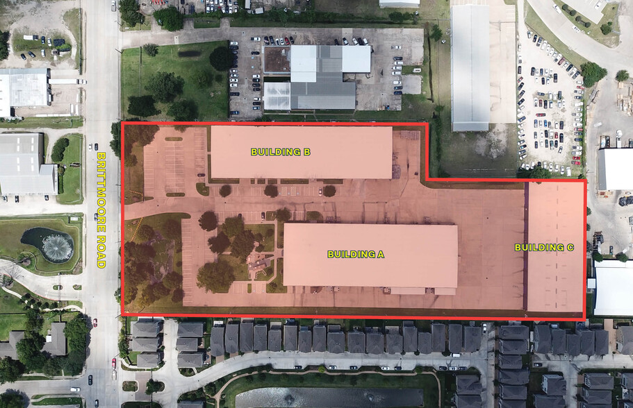 1600 Brittmoore Rd, Houston, TX à louer - Photo de l’immeuble – Image 3 sur 11