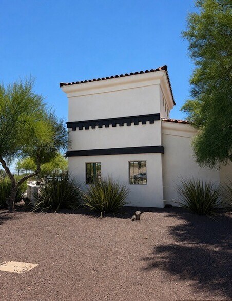 20040 N 19th Ave, Phoenix, AZ à louer - Photo de l’immeuble – Image 2 sur 9