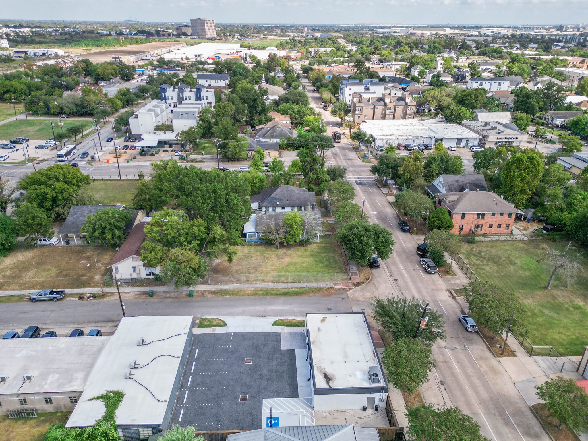 19 N York St, Houston, TX à louer Photo de l’immeuble– Image 1 sur 23