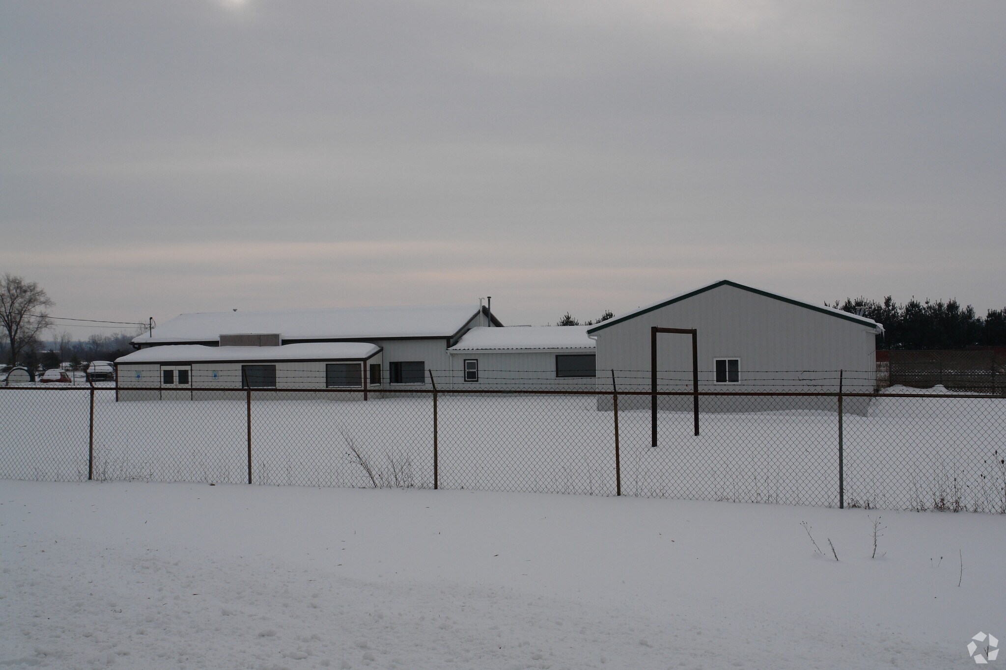 5684 E Broadway Rd, Mount Pleasant, MI à vendre Photo principale– Image 1 sur 6