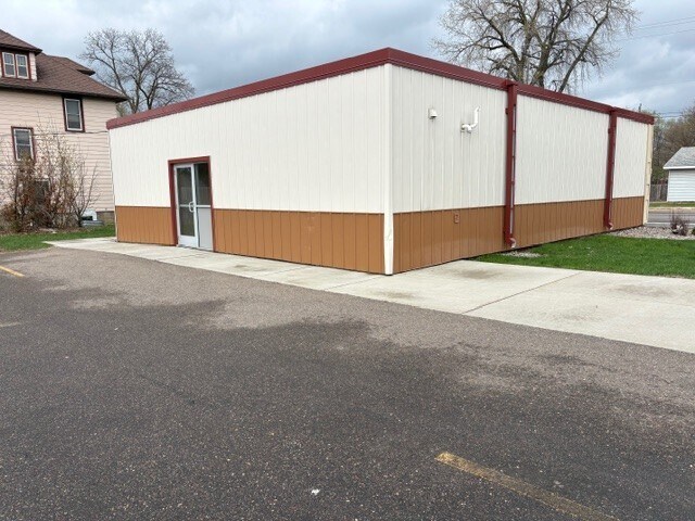 1846-1848 3rd St N, Saint Cloud, MN à louer - Photo de l’immeuble – Image 3 sur 3