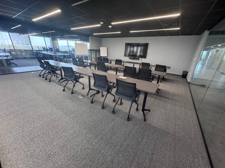 6900 E Camelback Rd, Scottsdale, AZ à louer - Photo de l’immeuble – Image 3 sur 10