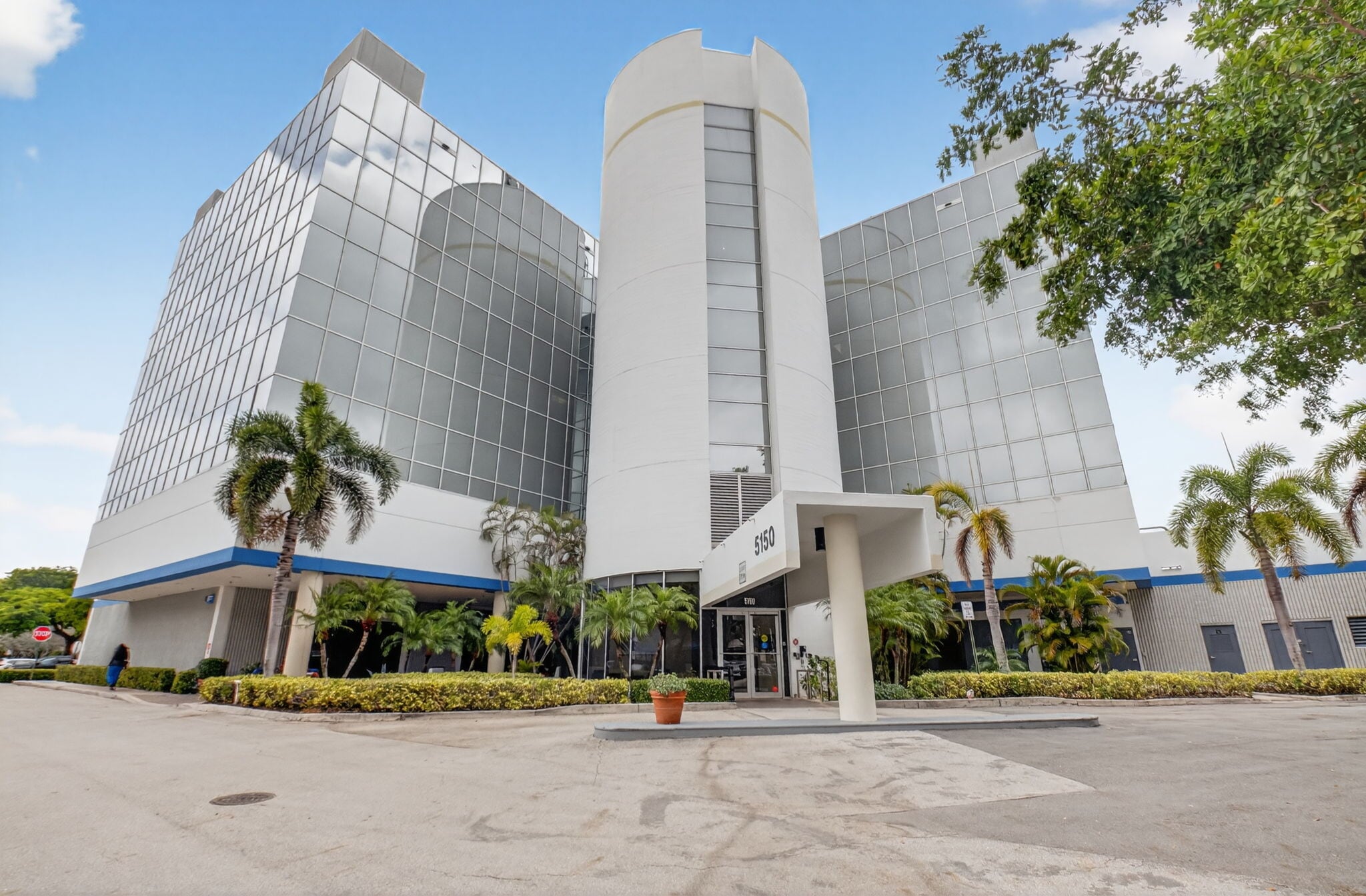 5150 Linton Blvd, Delray Beach, FL à louer Photo principale– Image 1 sur 42