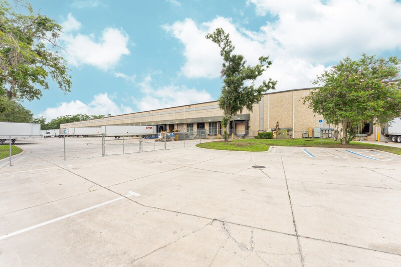 7105-7125 New Tampa Hwy, Lakeland, FL à louer - Photo de l’immeuble – Image 2 sur 16