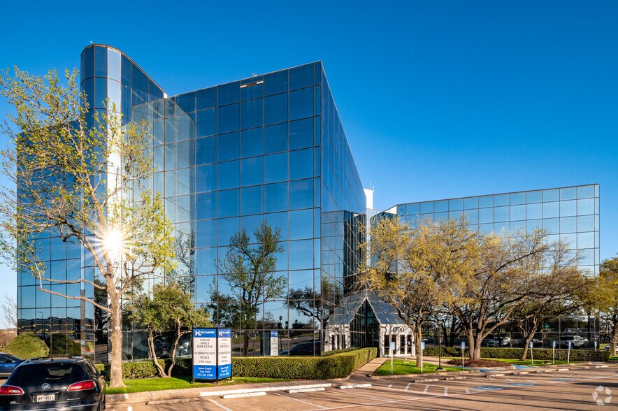 1700 Alma Dr, Plano, TX à louer - Photo de l’immeuble – Image 2 sur 11