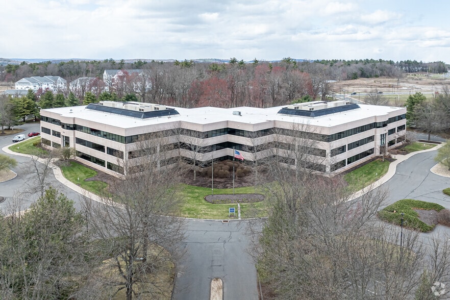 200 Great Pond Dr, Windsor, CT à louer - Photo principale – Image 1 sur 32