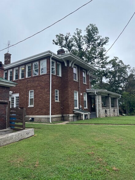 1101 N Mangum St, Durham, NC à louer - Photo de l’immeuble – Image 3 sur 28