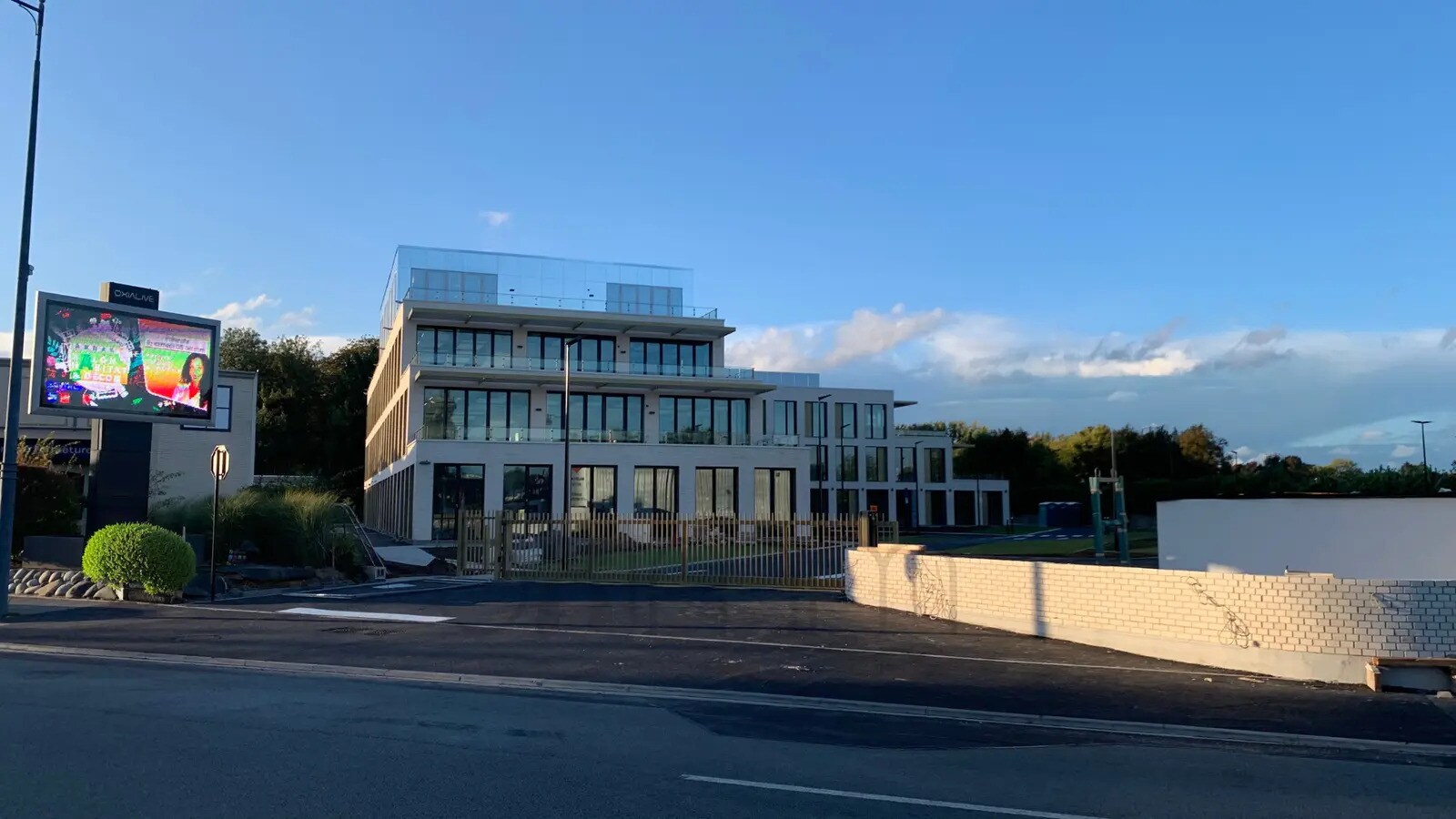 Bureau dans Arras à louer Photo de l’immeuble– Image 1 sur 5