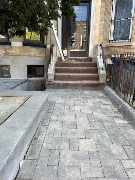 1668 Nostrand Ave, Brooklyn, NY à vendre - Photo de l’immeuble – Image 2 sur 23