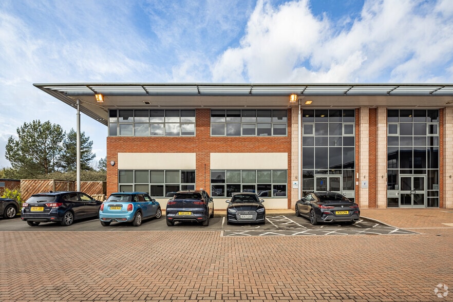 6100 Cinnabar Ct, Warrington à louer - Photo de l’immeuble – Image 3 sur 7