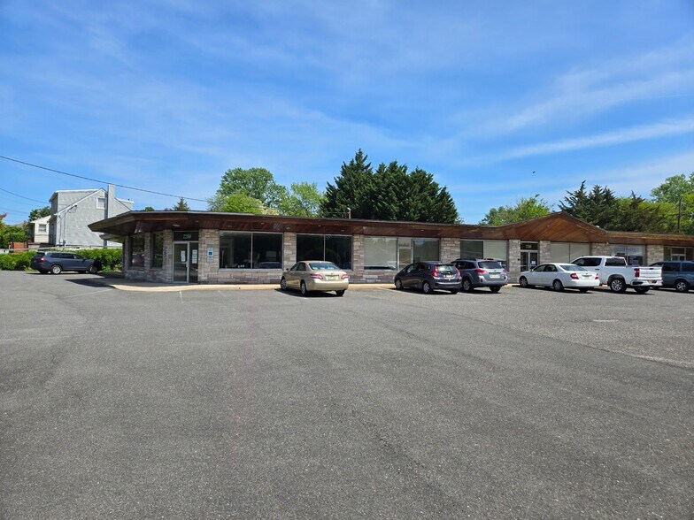 2260 Rt-33, Neptune, NJ à vendre - Photo de l’immeuble – Image 2 sur 4