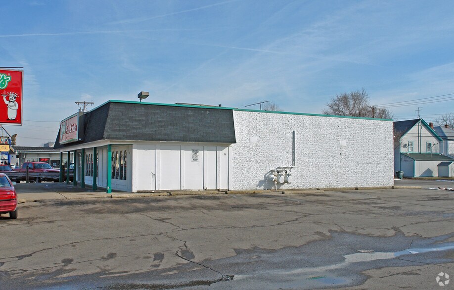 2418 E 3rd St, Dayton, OH à vendre - Photo de l’immeuble – Image 2 sur 3