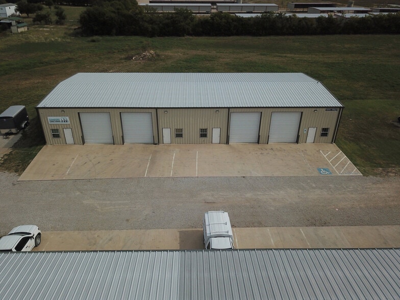15060 US Highway 380 W, Krum, TX à vendre - Photo principale – Image 1 sur 3
