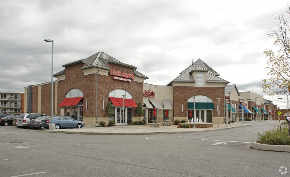 Som Center Rd, Mayfield Heights, OH à louer - Photo de l’immeuble – Image 1 sur 4