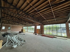 1100 N Main St, Jacksonville, FL à louer Photo intérieure– Image 2 sur 3