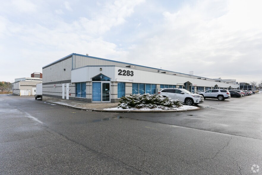 2283 Argentia Rd, Mississauga, ON à louer - Photo principale – Image 1 sur 6