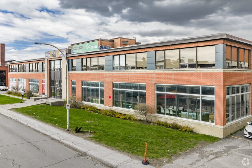 4360 Ch de la Côte-de-Liesse, Mt Royal, QC à louer - Photo principale – Image 1 sur 19