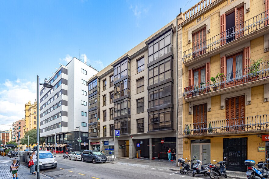 Carrer De Lincoln, 19, Barcelone, Barcelona à louer - Photo de l’immeuble – Image 2 sur 2