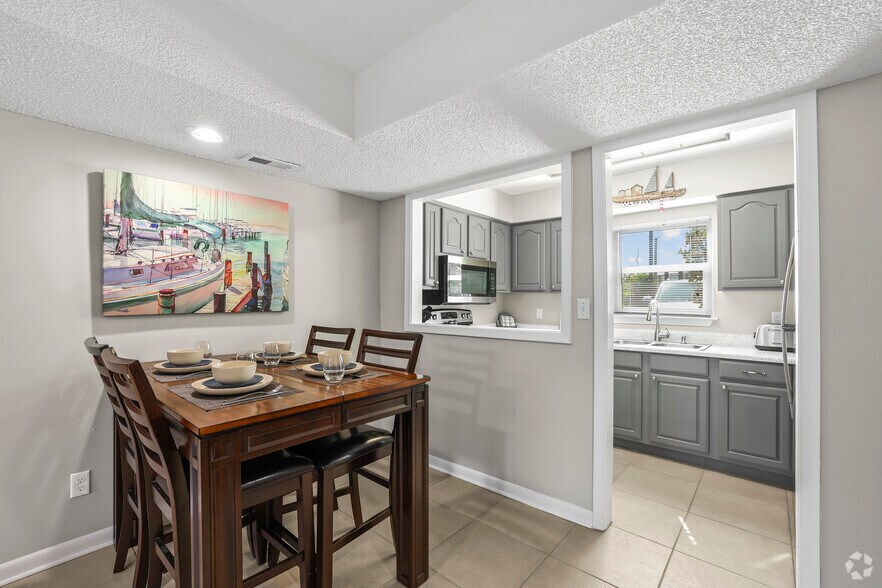 940 Santa Rosa Blvd, Fort Walton Beach, FL à vendre - Photo intérieure – Image 3 sur 38