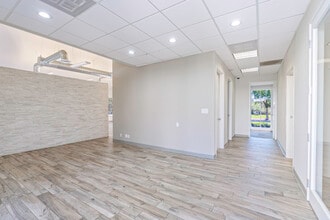 27442 Calle Arroyo, San Juan Capistrano, CA à louer Photo intérieure– Image 2 sur 15