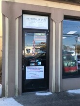 2568-2570 Hempstead Tpke, East Meadow, NY à louer Photo intérieure– Image 1 sur 3