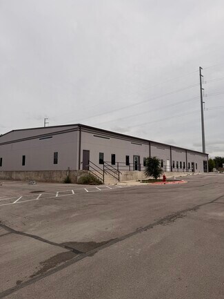 Plus de détails pour 3127 E Howard Ln, Manor, TX - Local commercial à vendre