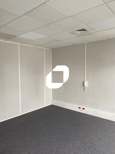 Bureau dans Grenoble à vendre - Photo intérieure – Image 3 sur 7
