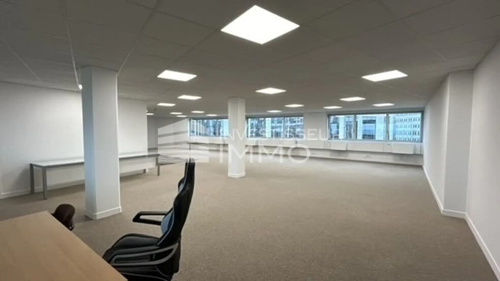 Bureau dans Noisy-le-Grand à louer - Photo intérieure – Image 1 sur 6