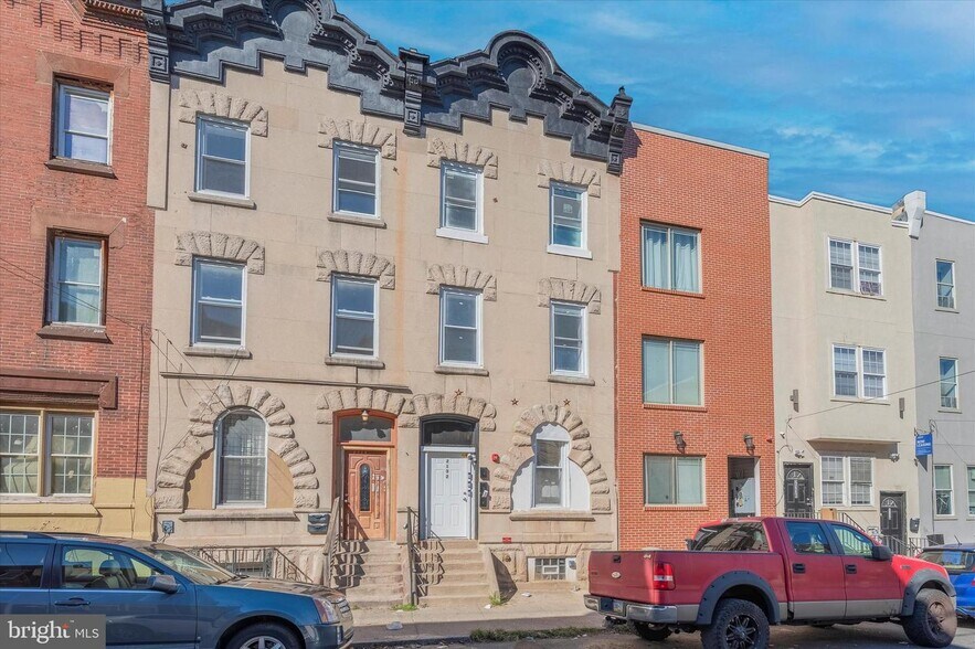 Temple University Package (2 properties) portefeuille de 2 biens à vendre sur LoopNet.fr - Photo de l’immeuble – Image 1 sur 27