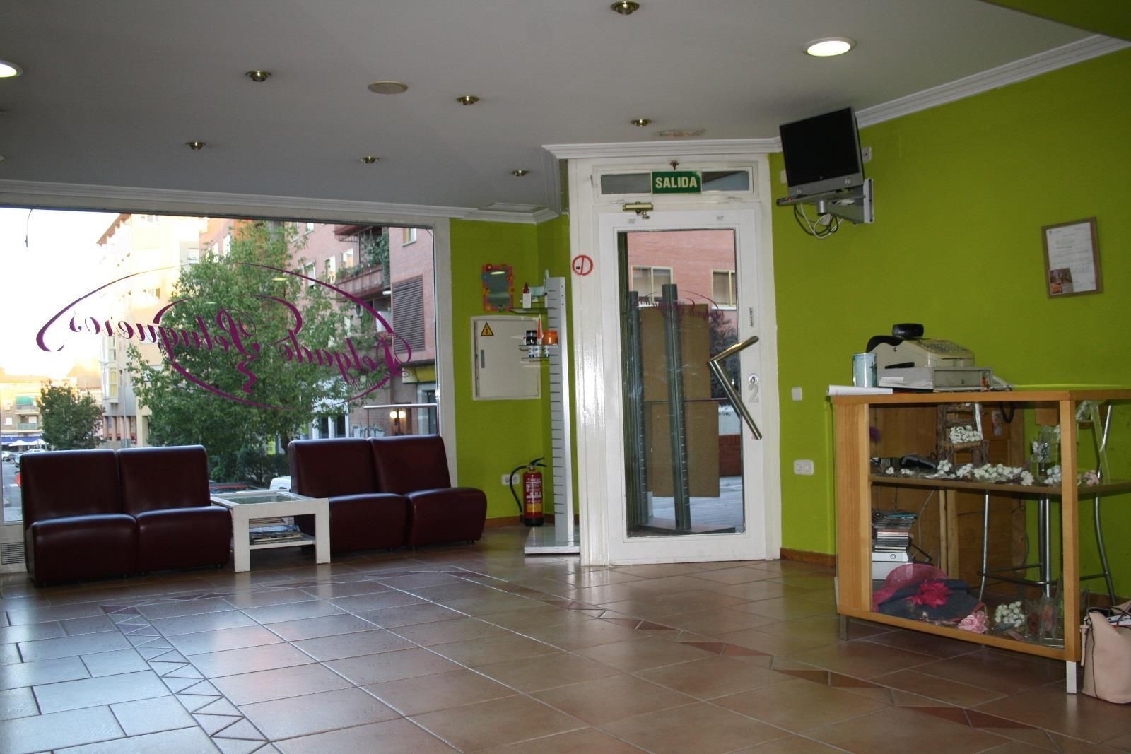 Immeuble residentiel dans Madrid, Madrid à vendre Photo intérieure– Image 1 sur 2