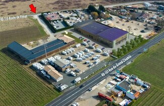 Plus de détails pour Local d'activités à louer