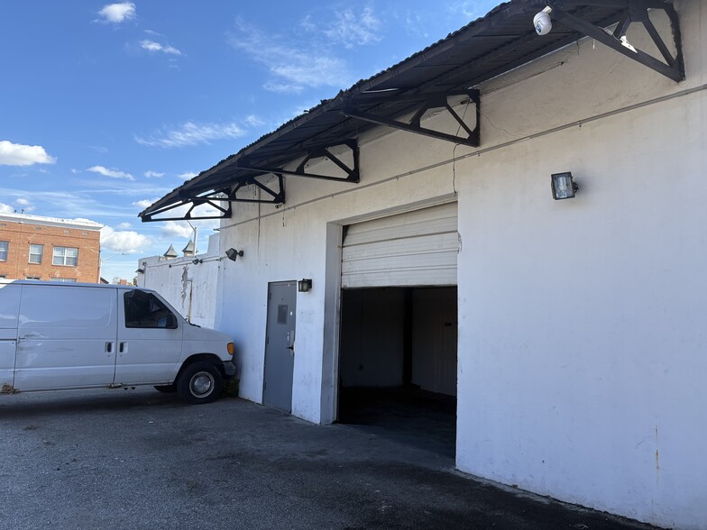 1020 Homewood Ave, Baltimore, MD à louer - Photo de l’immeuble – Image 2 sur 18