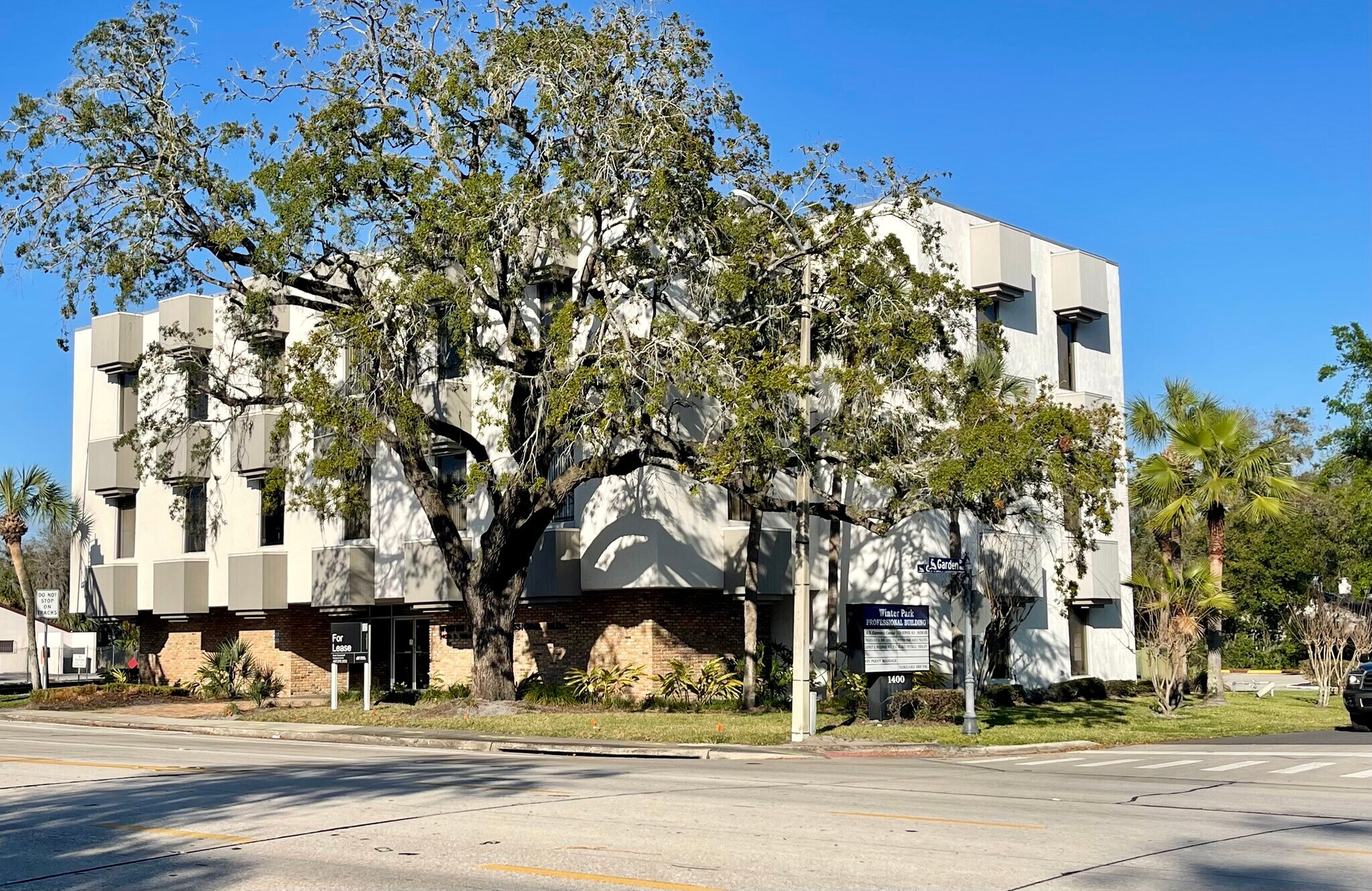 1400 S Orlando Ave, Winter Park, FL à louer Photo principale– Image 1 sur 6