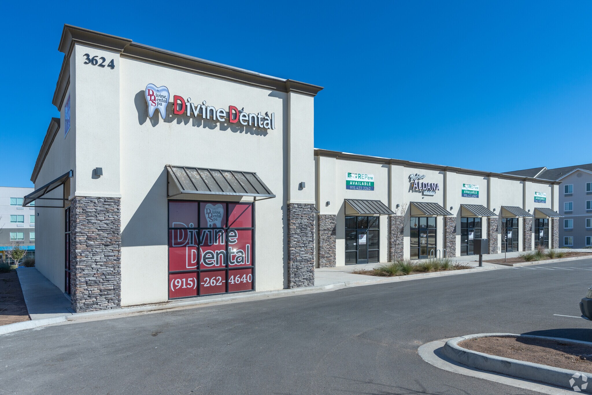 3624 Joe Battle Blvd, El Paso, TX à louer Photo de l’immeuble– Image 1 sur 10
