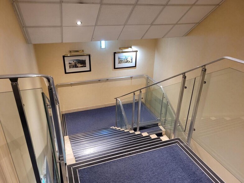 Carlyle Rd, Kirkcaldy à louer - Photo de l’immeuble – Image 3 sur 11