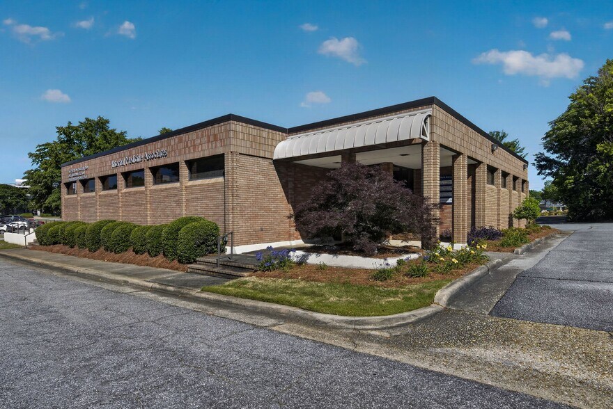 1942 North Ave, Columbus, GA à louer - Photo de l’immeuble – Image 3 sur 20